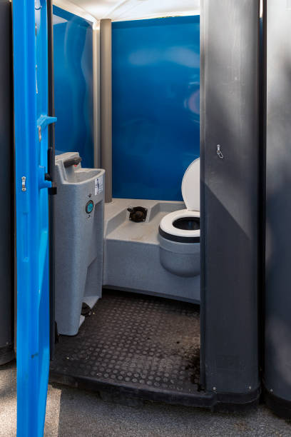Portable Toilet Options We Offer in Naples, FL